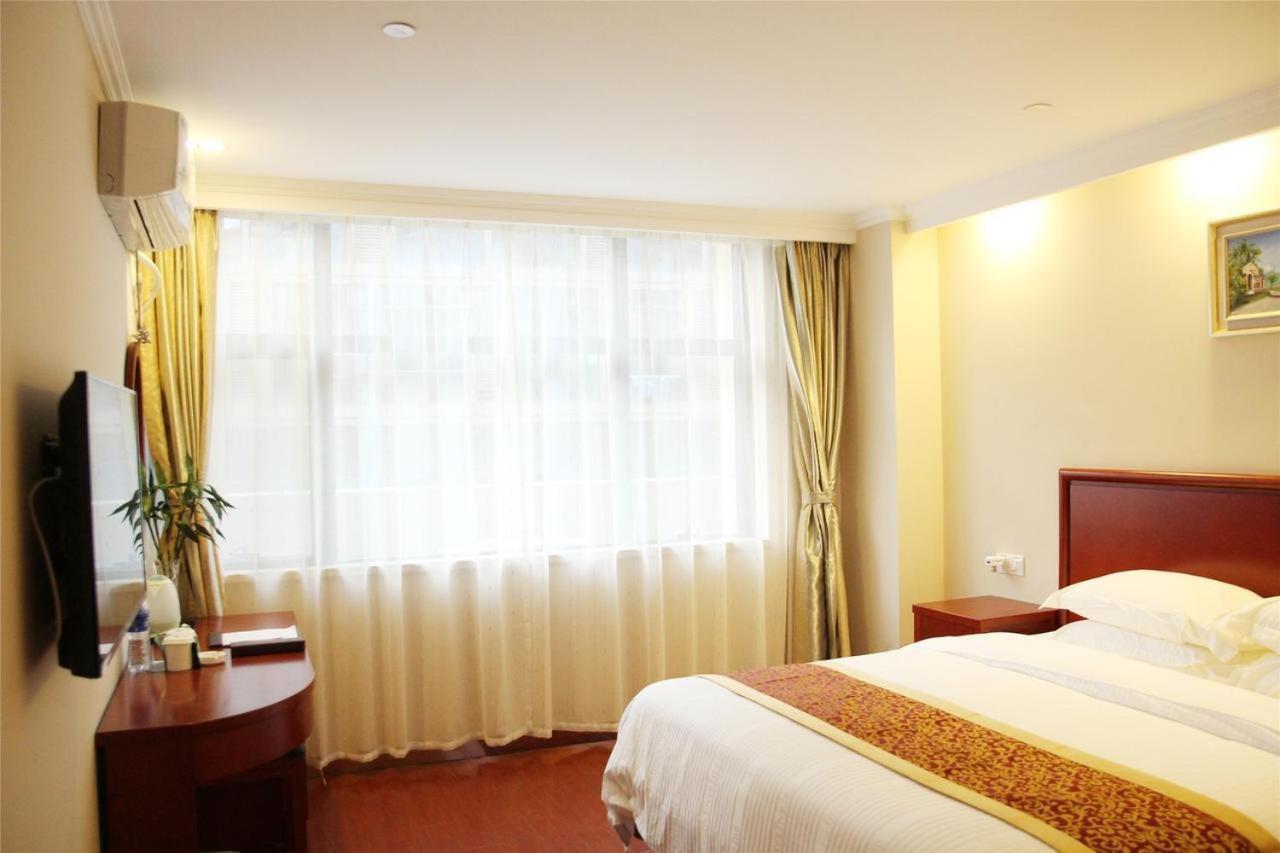 Greentree Inn Shanghai Pudong Airport Wild Animal Park Express Hotel Nanhui Exteriér fotografie